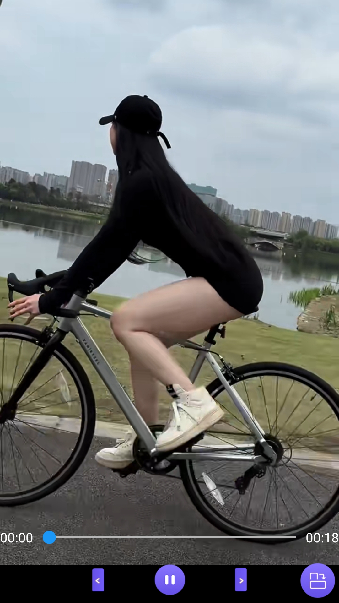 小袜子穿的裤子能不能穿截图